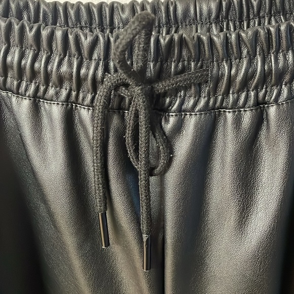 Streetwear Society black faux leather joggers women’s size XL - Picture 5 of 16